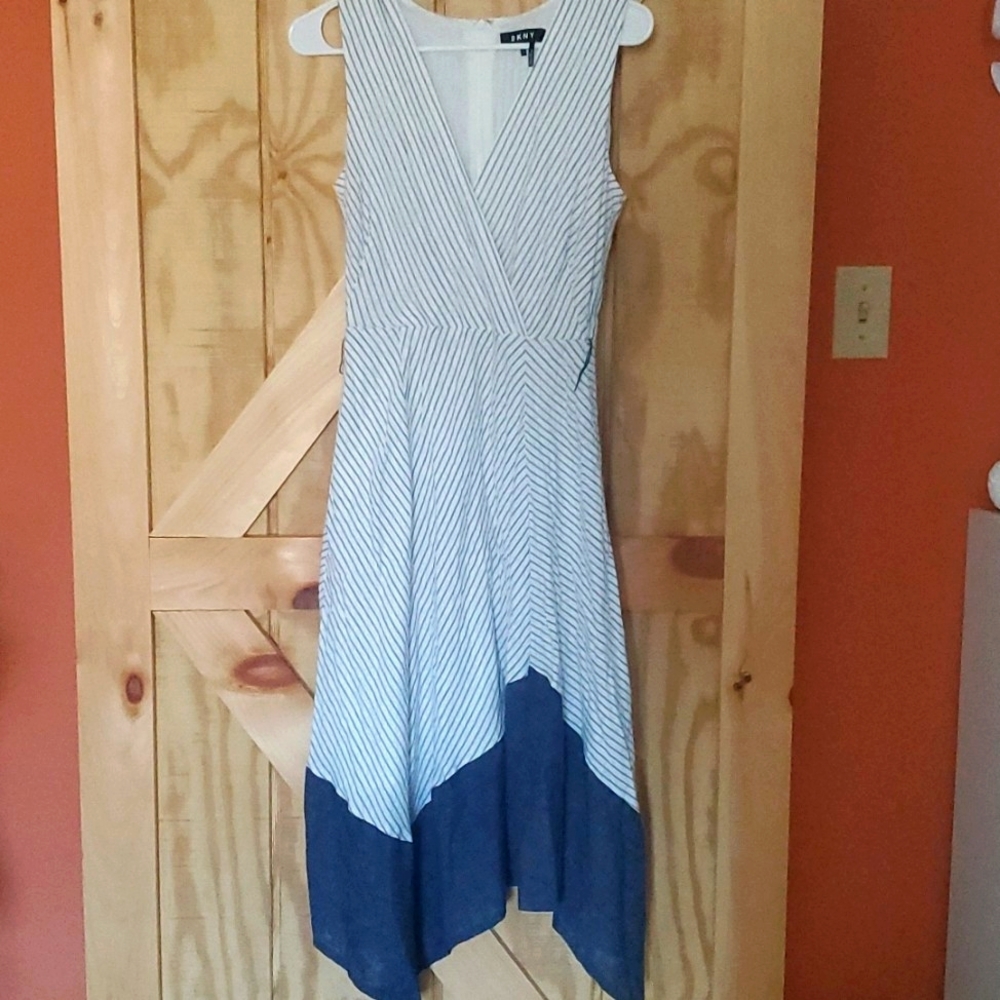 DKNY Blue & White Linen and Chambray Assymetrical Hem Dress, size 2